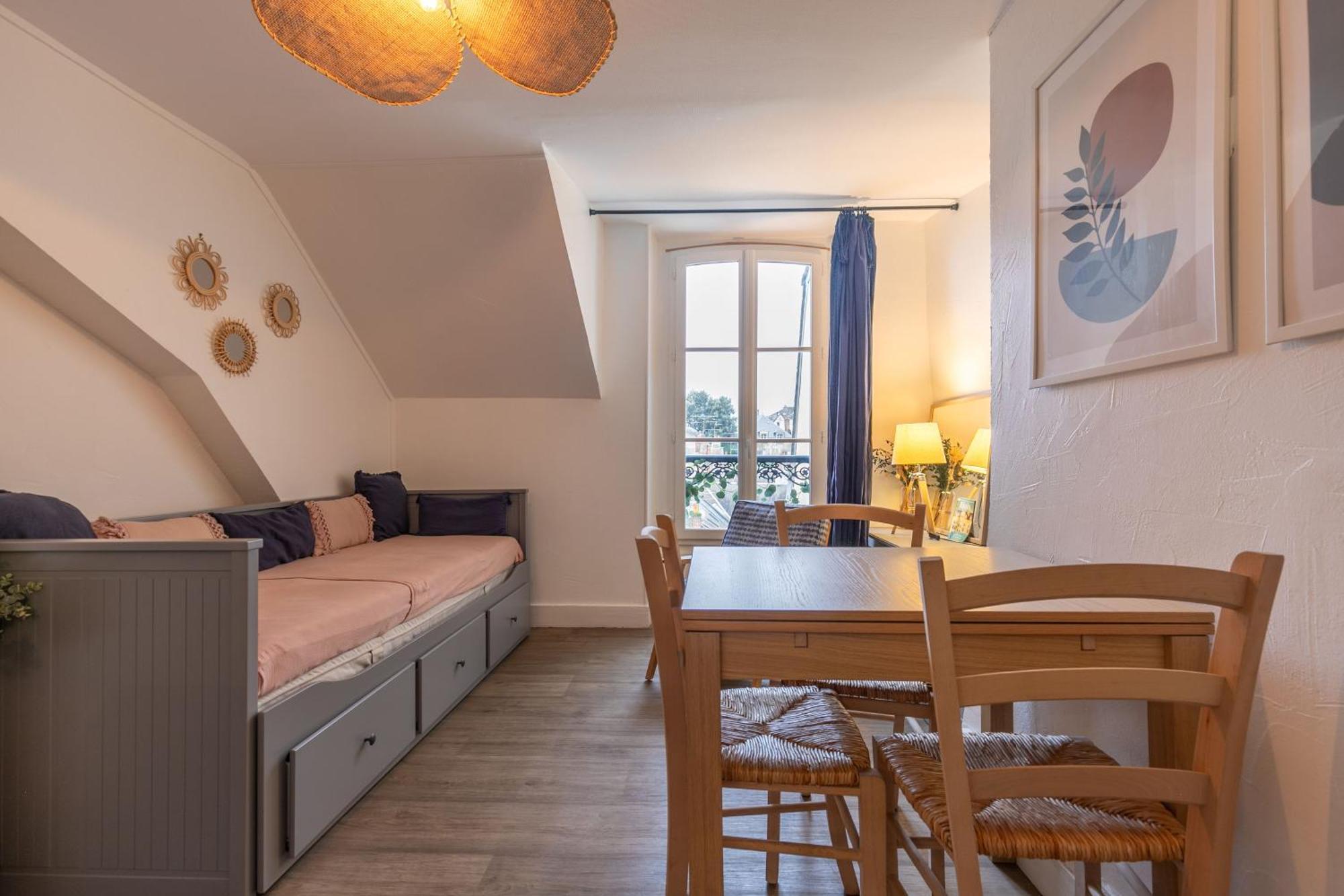 ☆ Sur les toits de Blois ☆ T2 avec vue Château Exterior foto